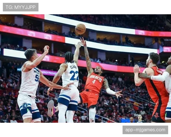 爱德华兹隔扣申京入选年度最佳进球候选，森林狼大胜火箭