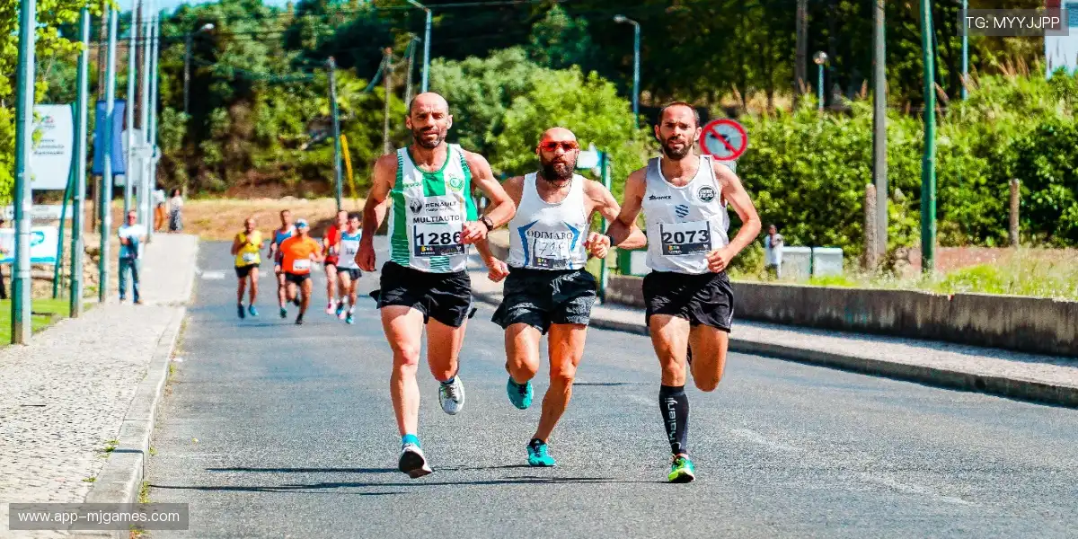 🏟️全场光柱照射球星出场，热血值瞬间爆满！🔥